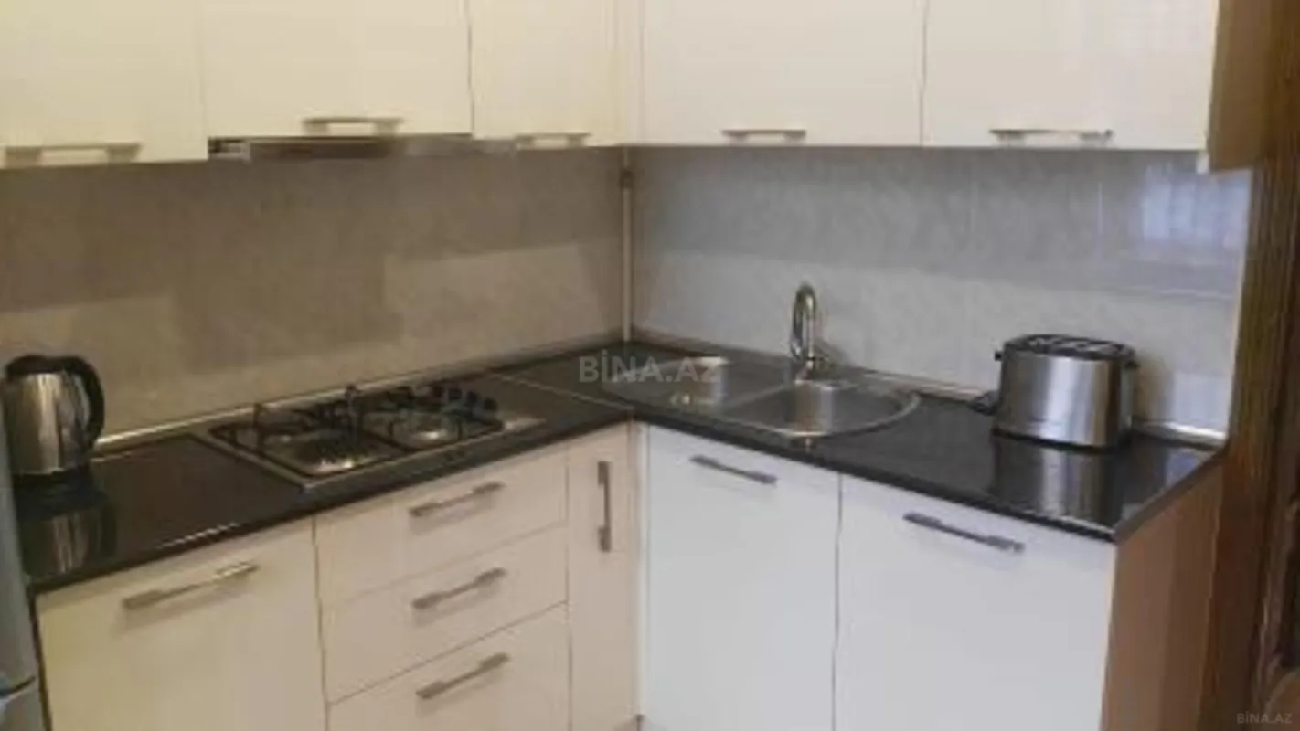 Kirayə verilir 2 otaqlı mənzil 60 m²