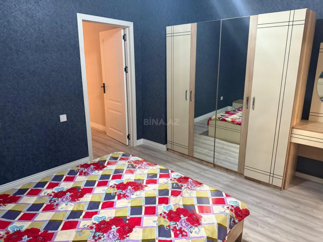 Kirayə verilir 2 otaqlı mənzil 72 m²