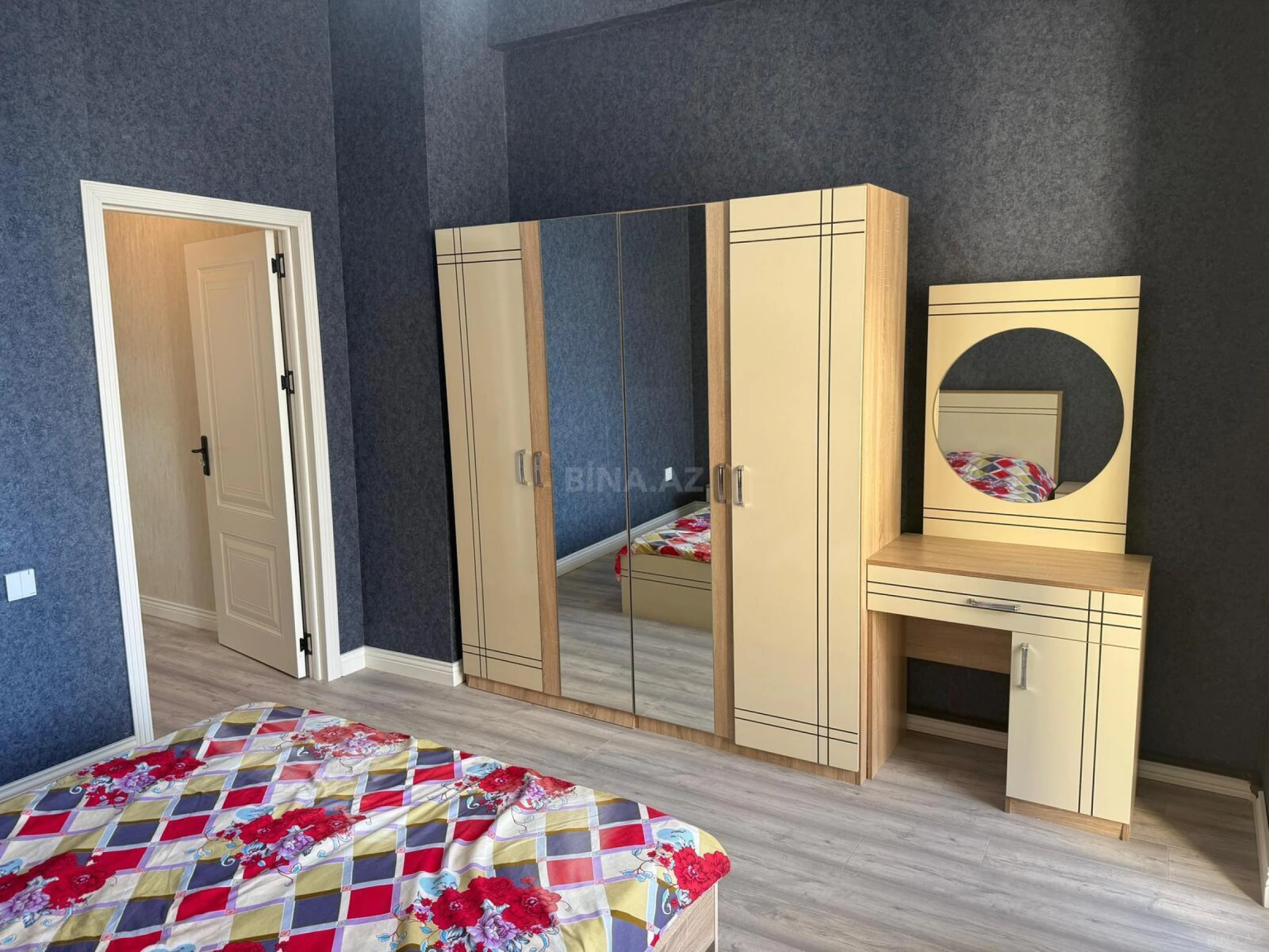 Kirayə verilir 2 otaqlı mənzil 72 m²