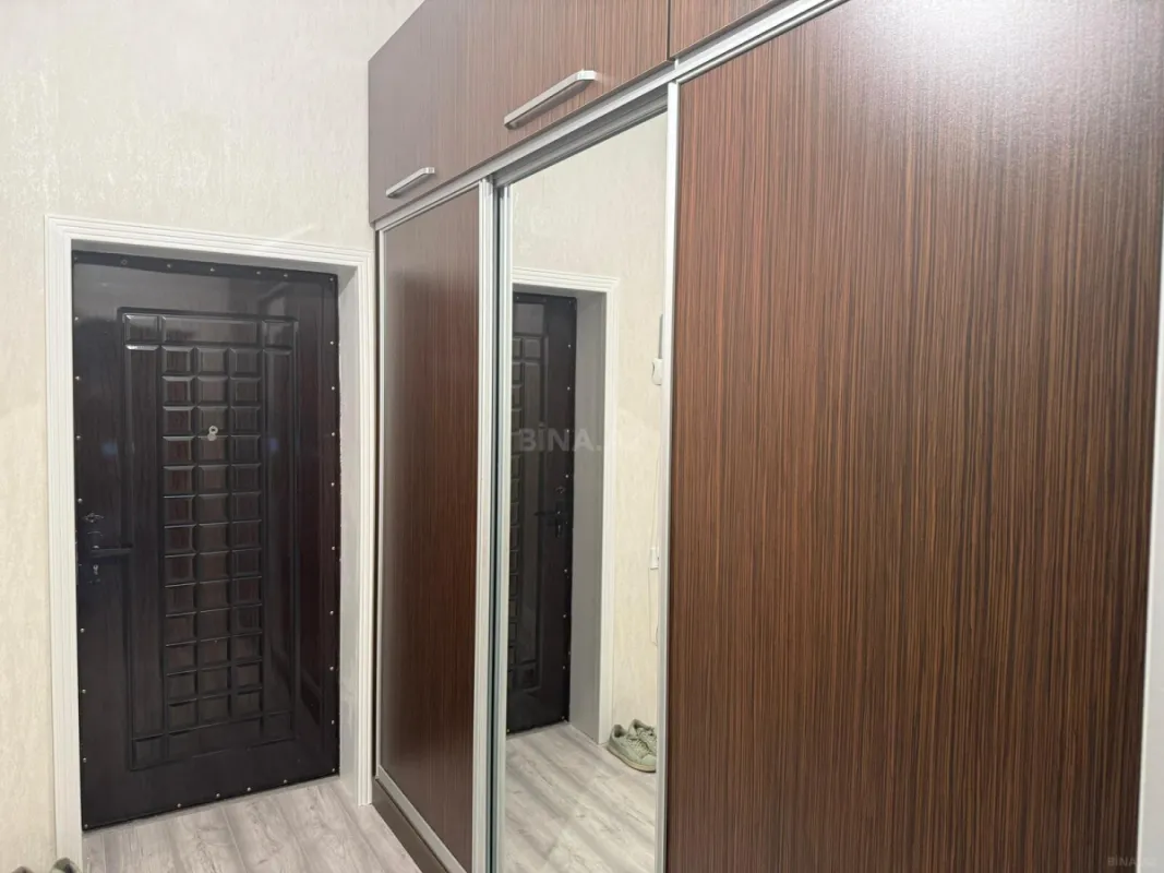 Kirayə verilir 2 otaqlı mənzil 72 m²