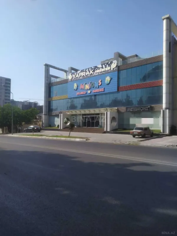 Satılır obyekt 1000 m²