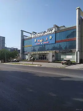 Satılır obyekt 1000 m²