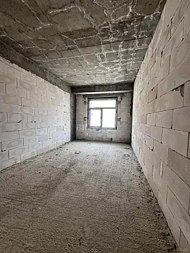 Satılır 5 otaqlı mənzil 250 m²