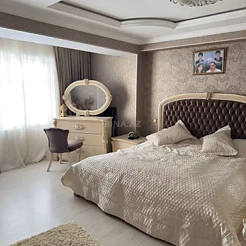 Satılır 3 otaqlı mənzil 120 m²