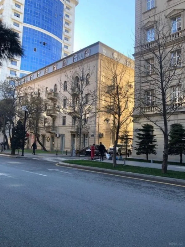 Satılır 2 otaqlı mənzil 70 m²