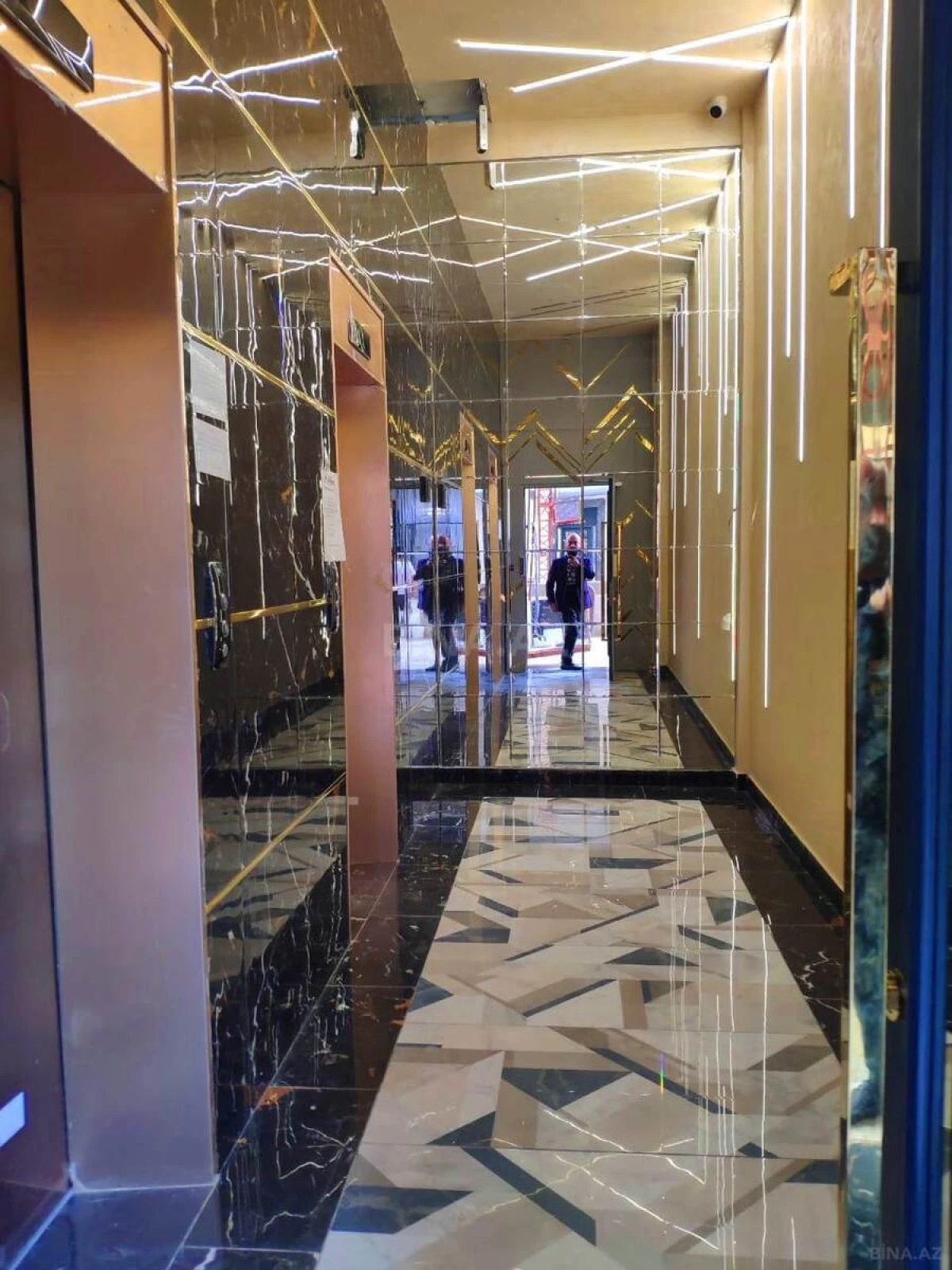 Satılır 2 otaqlı mənzil 70 m²