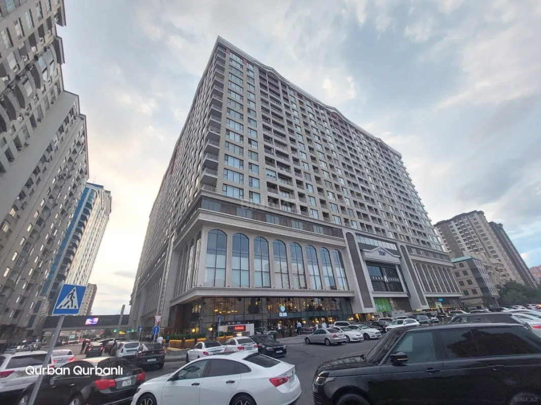 Satılır 3 otaqlı mənzil 125 m²