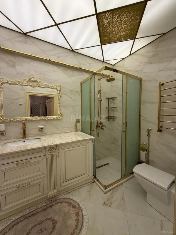 Satılır 3 otaqlı mənzil 125 m²