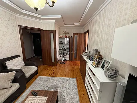 Satılır 3 otaqlı mənzil 60 m²