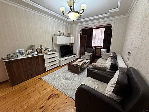 Satılır 3 otaqlı mənzil 60 m²