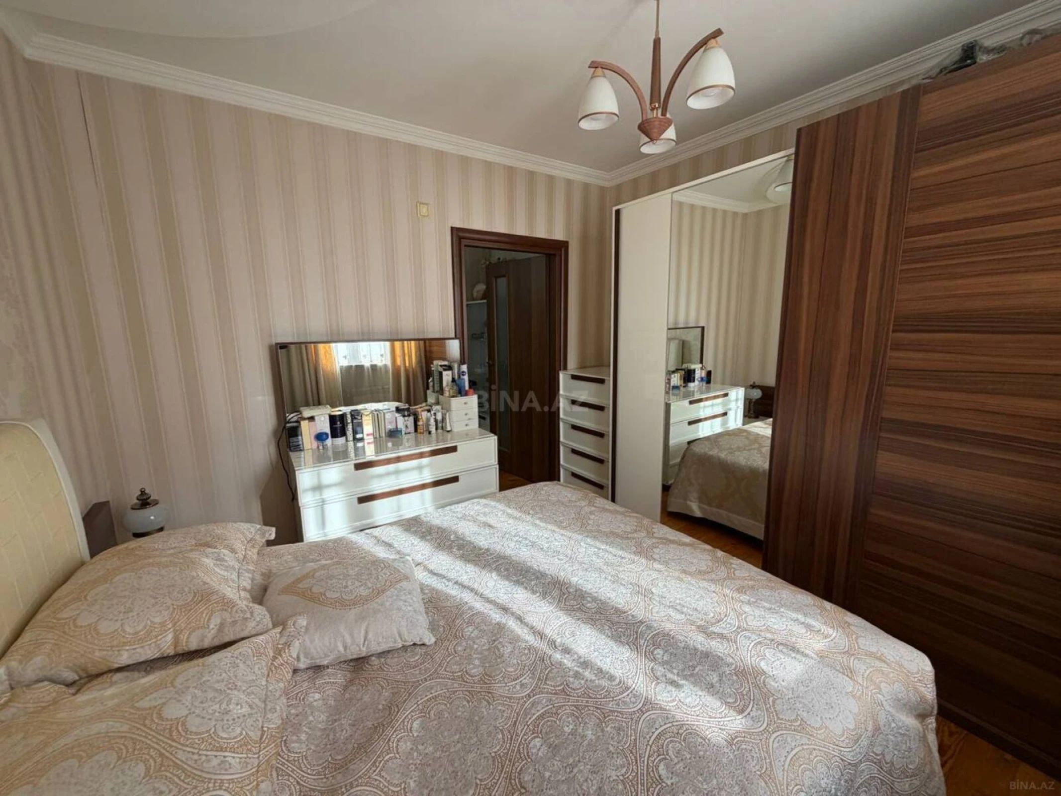 Satılır 3 otaqlı mənzil 60 m²