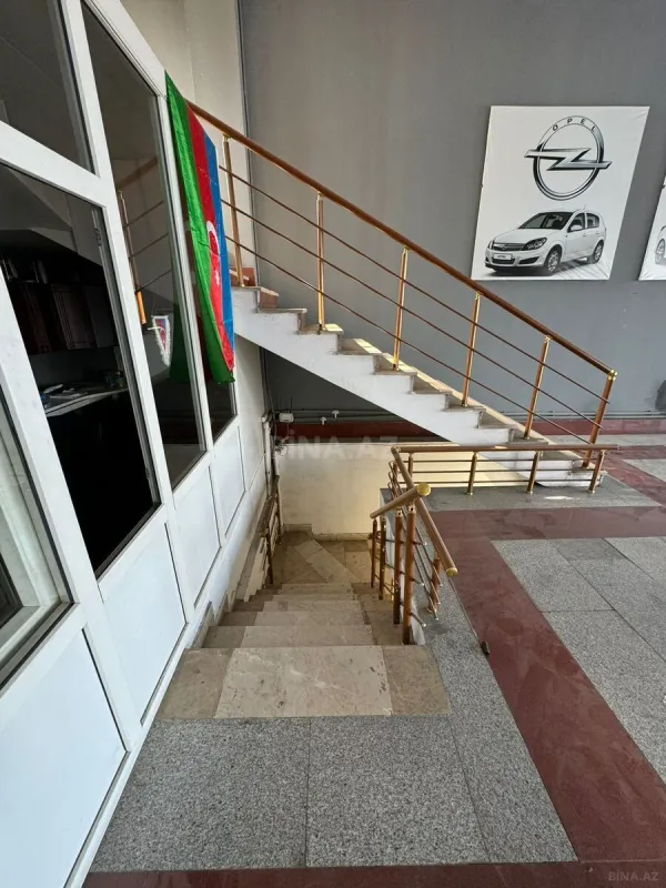 Satılır obyekt 1100 m²