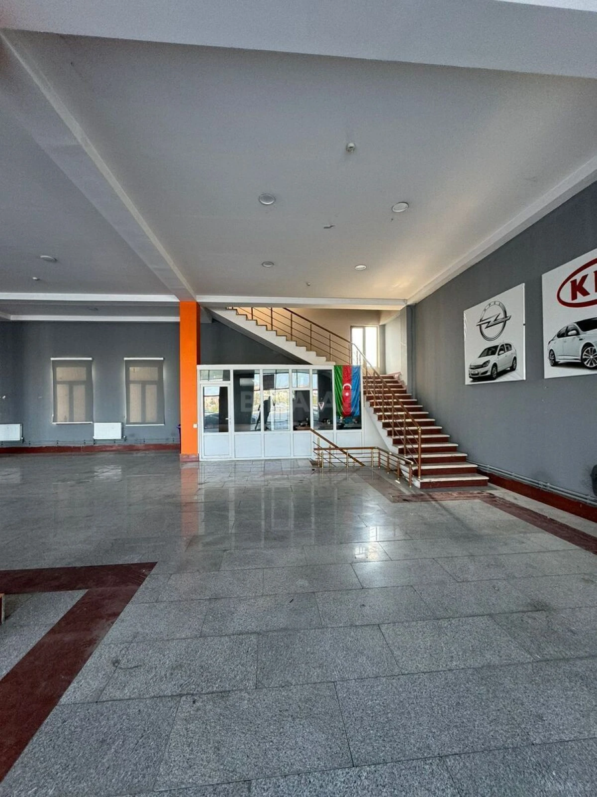 Satılır obyekt 1100 m²