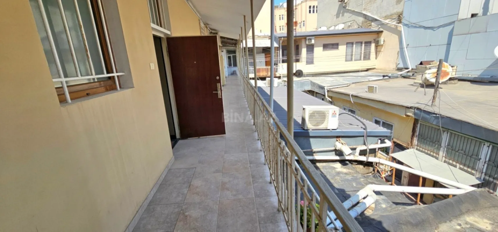 Satılır 2 otaqlı mənzil 115 m²