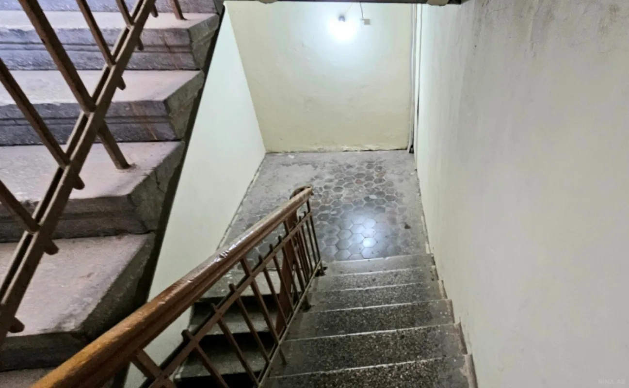 Satılır 2 otaqlı mənzil 115 m²