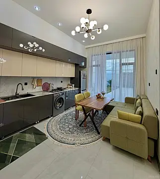 Satılır 4 otaqlı həyət evi 160 m²
