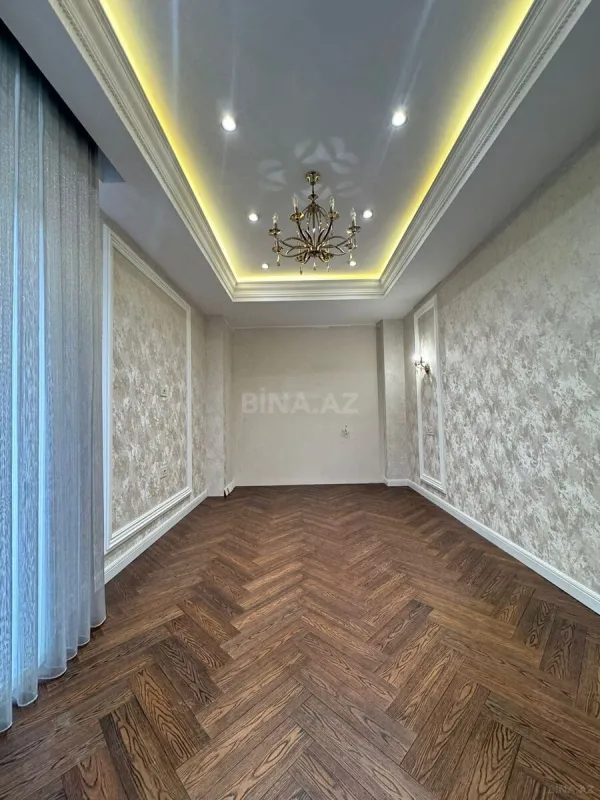 Satılır 3 otaqlı mənzil 107 m²