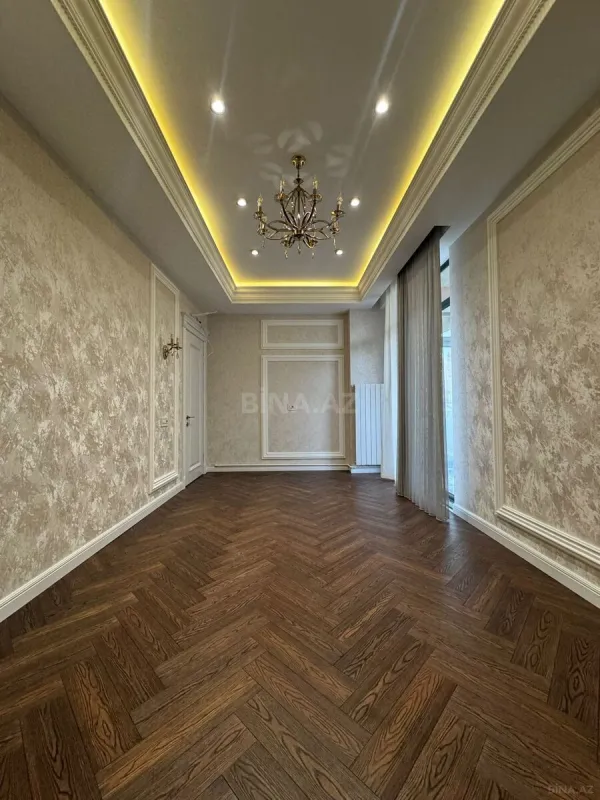 Satılır 3 otaqlı mənzil 107 m²