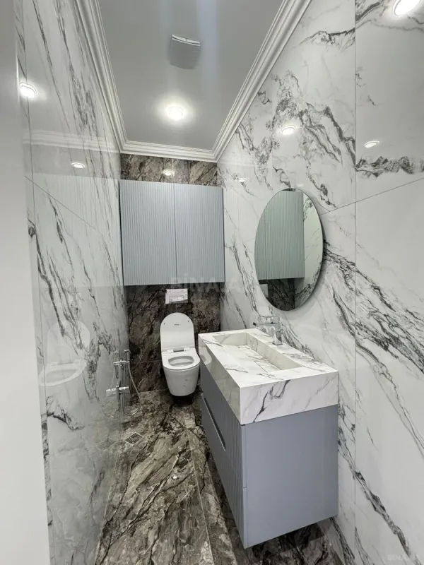 Satılır 3 otaqlı mənzil 107 m²