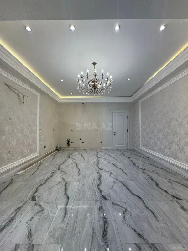 Satılır 3 otaqlı mənzil 107 m²