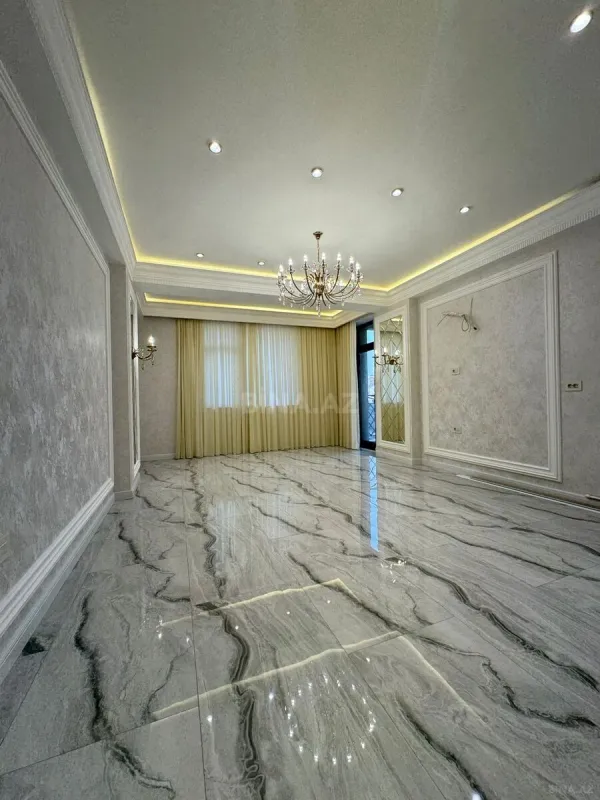 Satılır 3 otaqlı mənzil 107 m²
