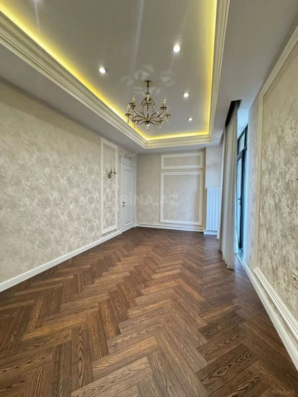 Satılır 3 otaqlı mənzil 107 m²