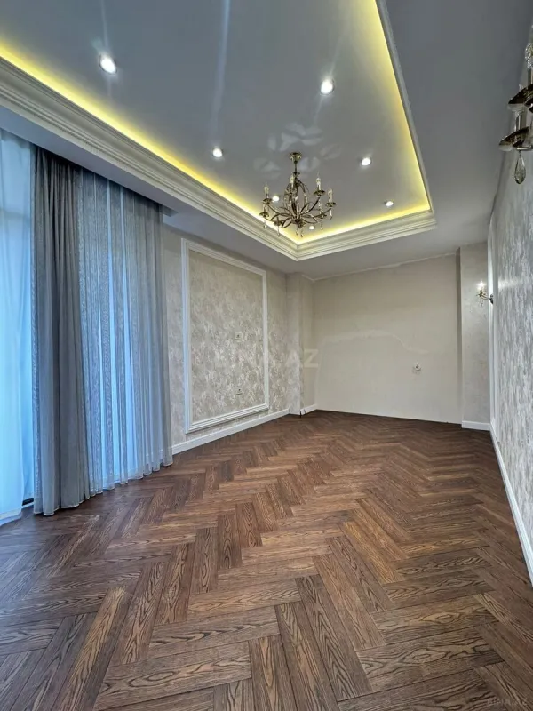 Satılır 3 otaqlı mənzil 107 m²