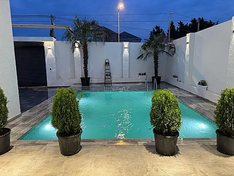 Kirayə verilir 4 otaqlı həyət evi 340 m²