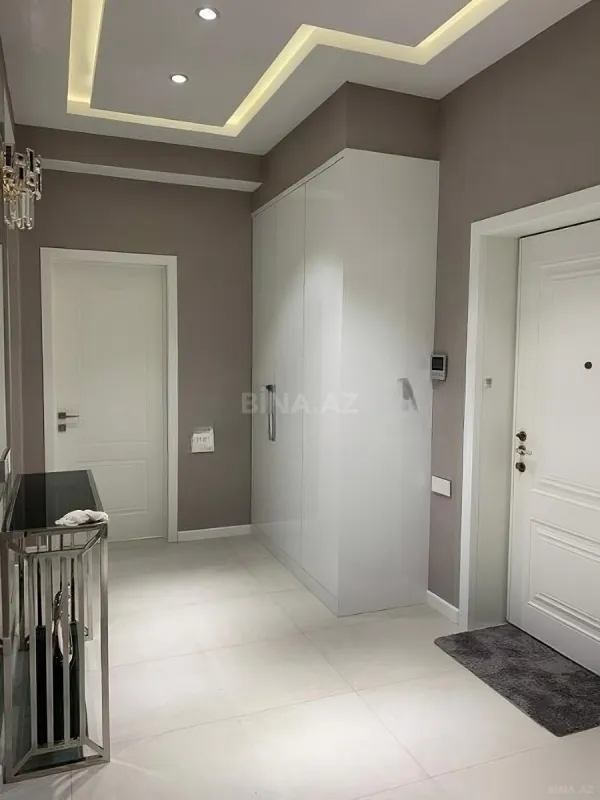 Kirayə verilir 2 otaqlı mənzil 92 m²