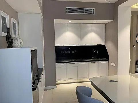 Kirayə verilir 2 otaqlı mənzil 92 m²