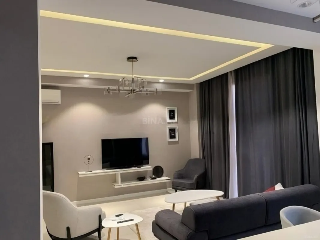 Kirayə verilir 2 otaqlı mənzil 92 m²