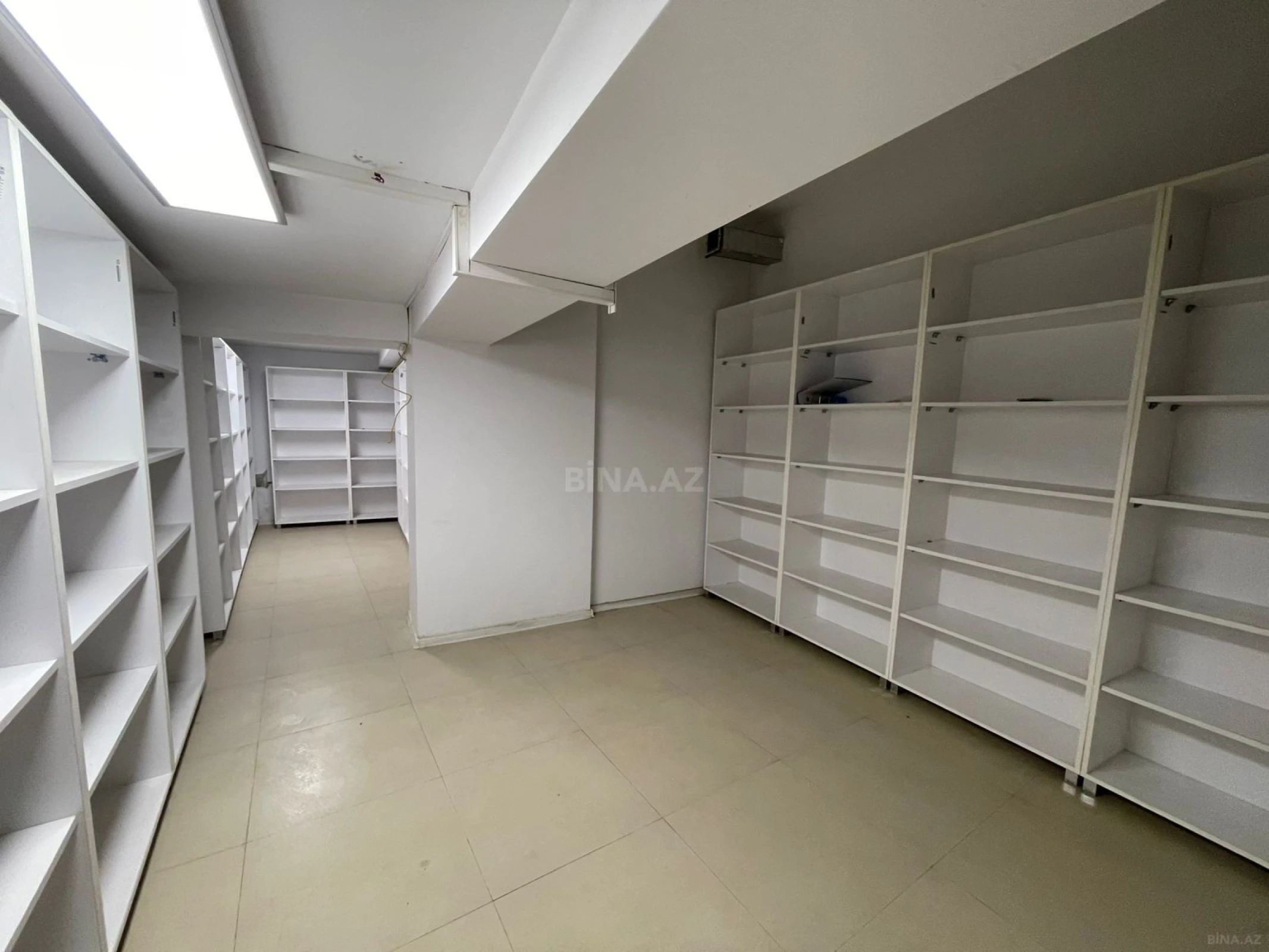 Kirayə verilir obyekt 300 m²