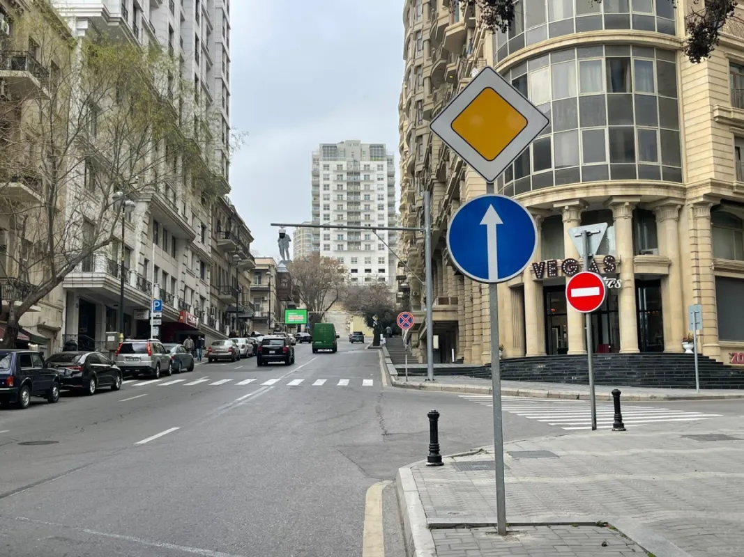 Kirayə verilir obyekt 300 m²