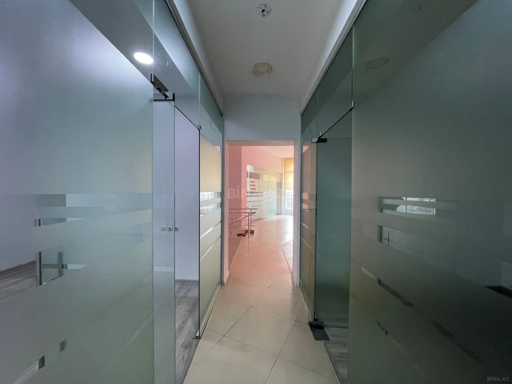 Kirayə verilir obyekt 300 m²