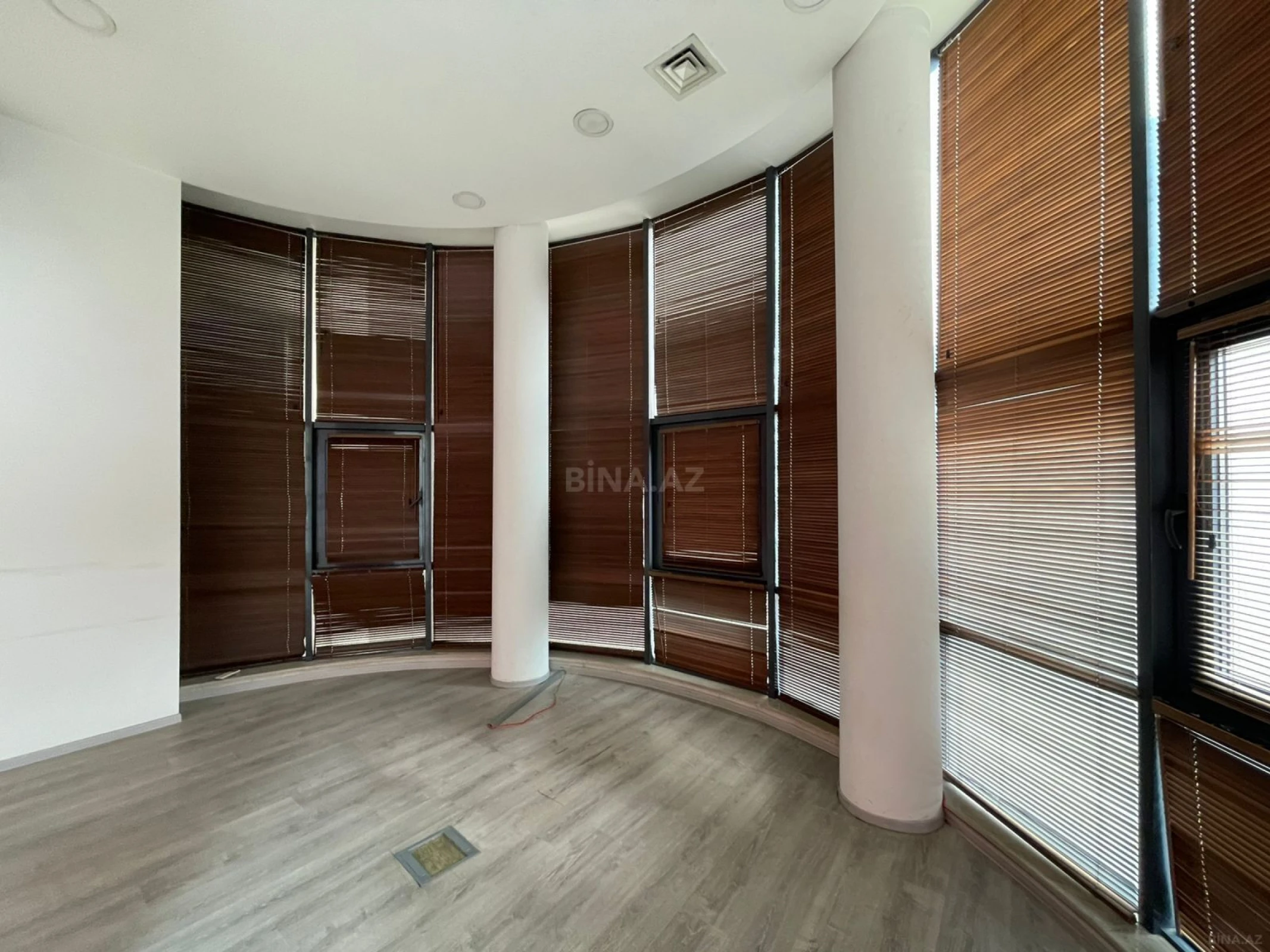 Kirayə verilir obyekt 300 m²