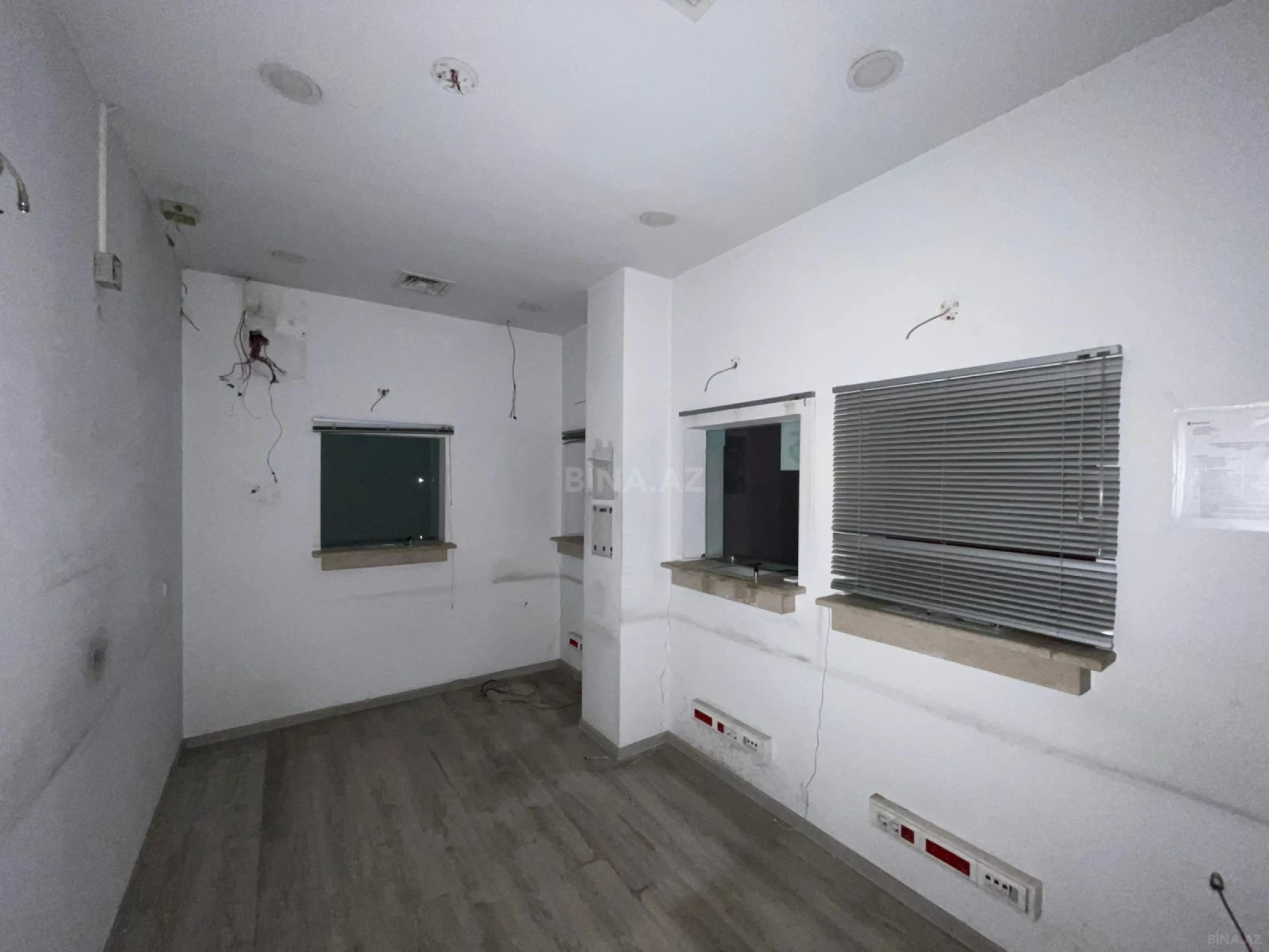 Kirayə verilir obyekt 300 m²