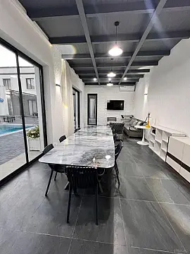 Kirayə verilir 5 otaqlı həyət evi 400 m²