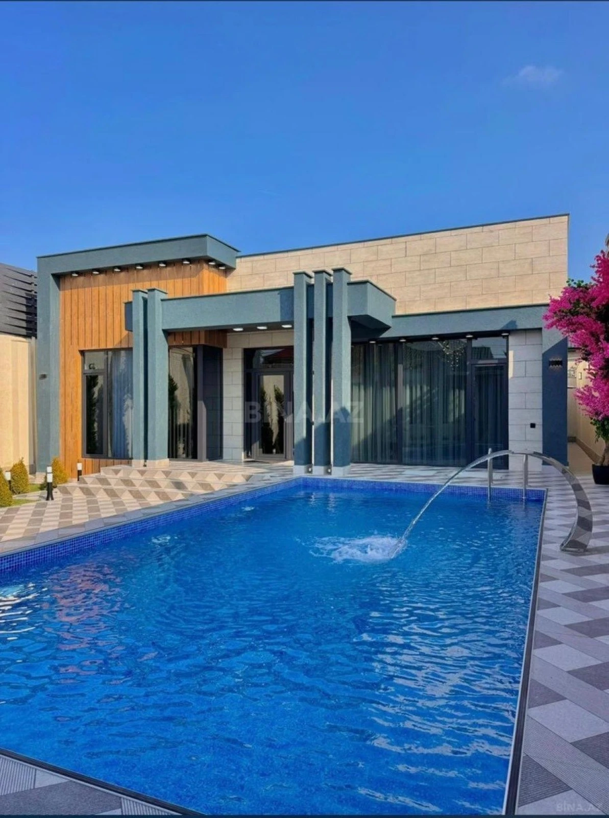 Kirayə verilir 4 otaqlı həyət evi 250 m²