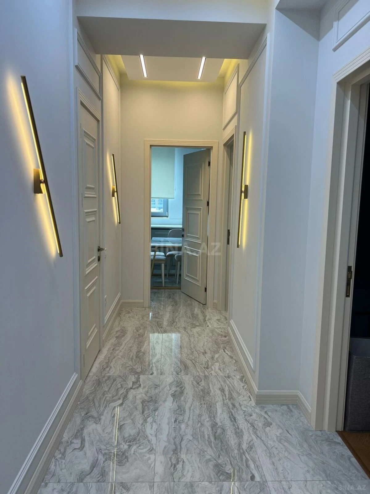 Kirayə verilir 3 otaqlı mənzil 103 m²
