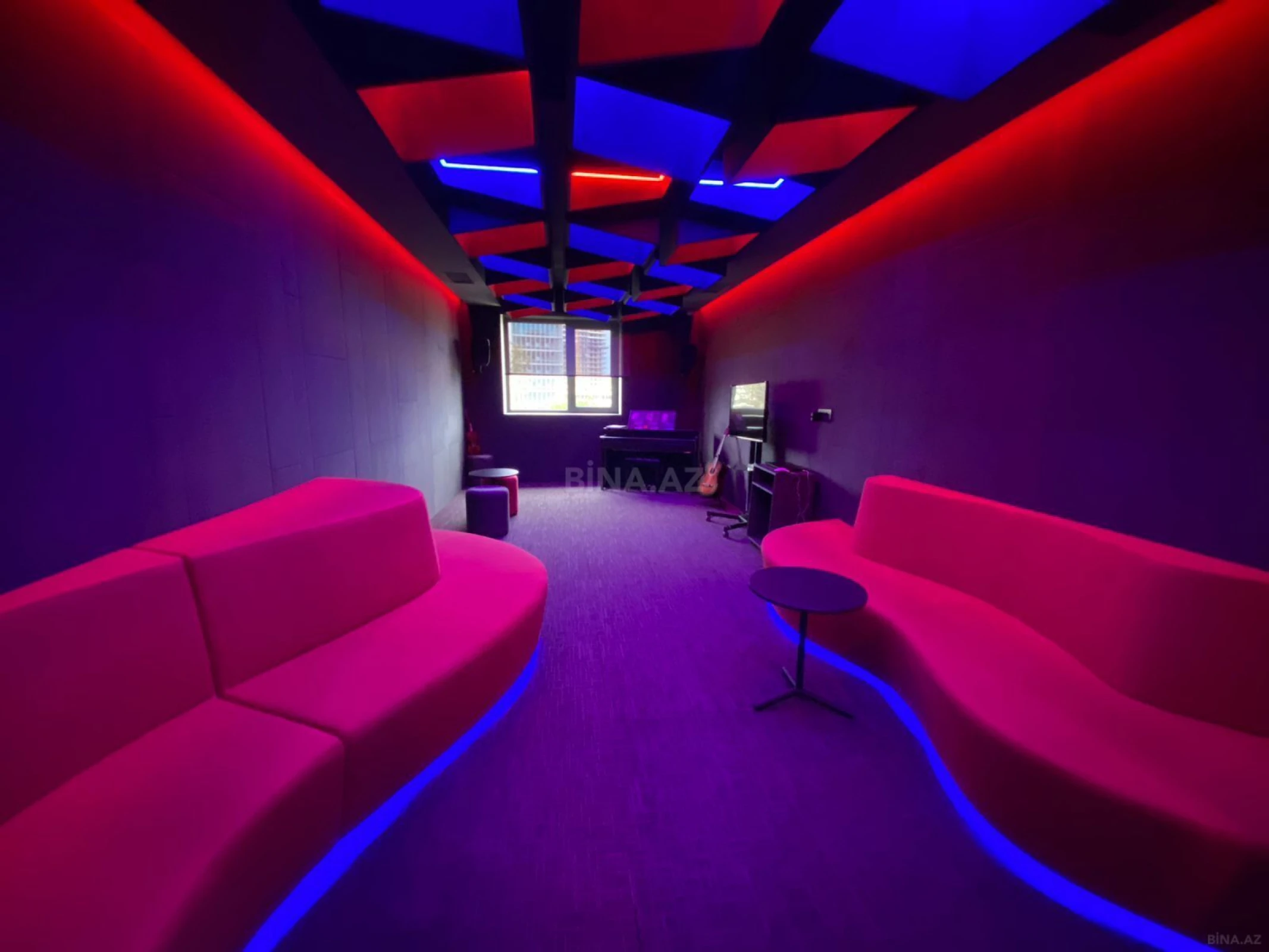 Kirayə verilir 3 otaqlı mənzil 103 m²