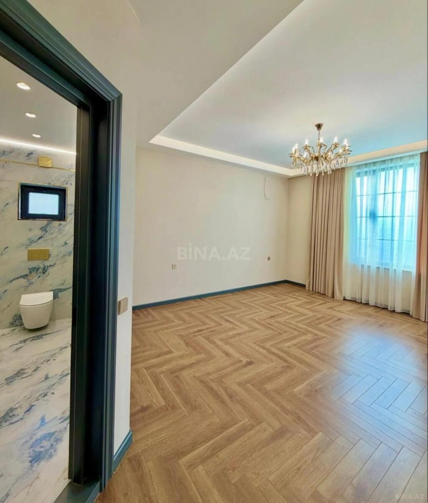 Satılır 6 otaqlı həyət evi 300 m²