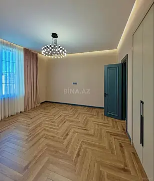 Satılır 6 otaqlı həyət evi 300 m²