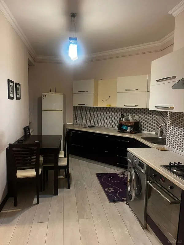 Satılır 2 otaqlı mənzil 80 m²