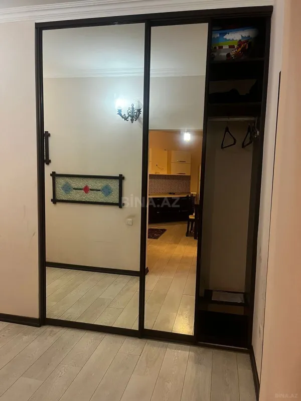 Satılır 2 otaqlı mənzil 80 m²