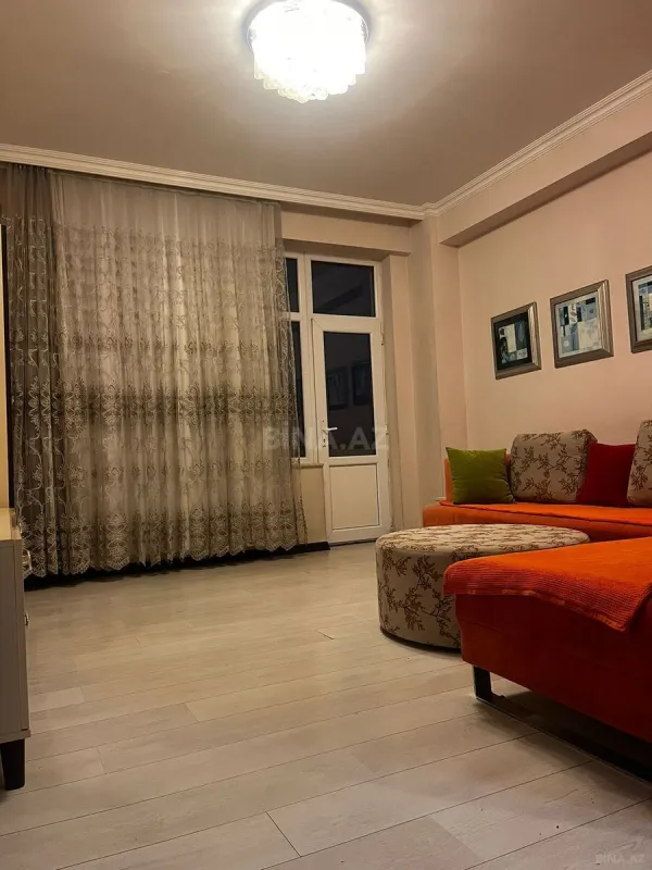 Satılır 2 otaqlı mənzil 80 m²