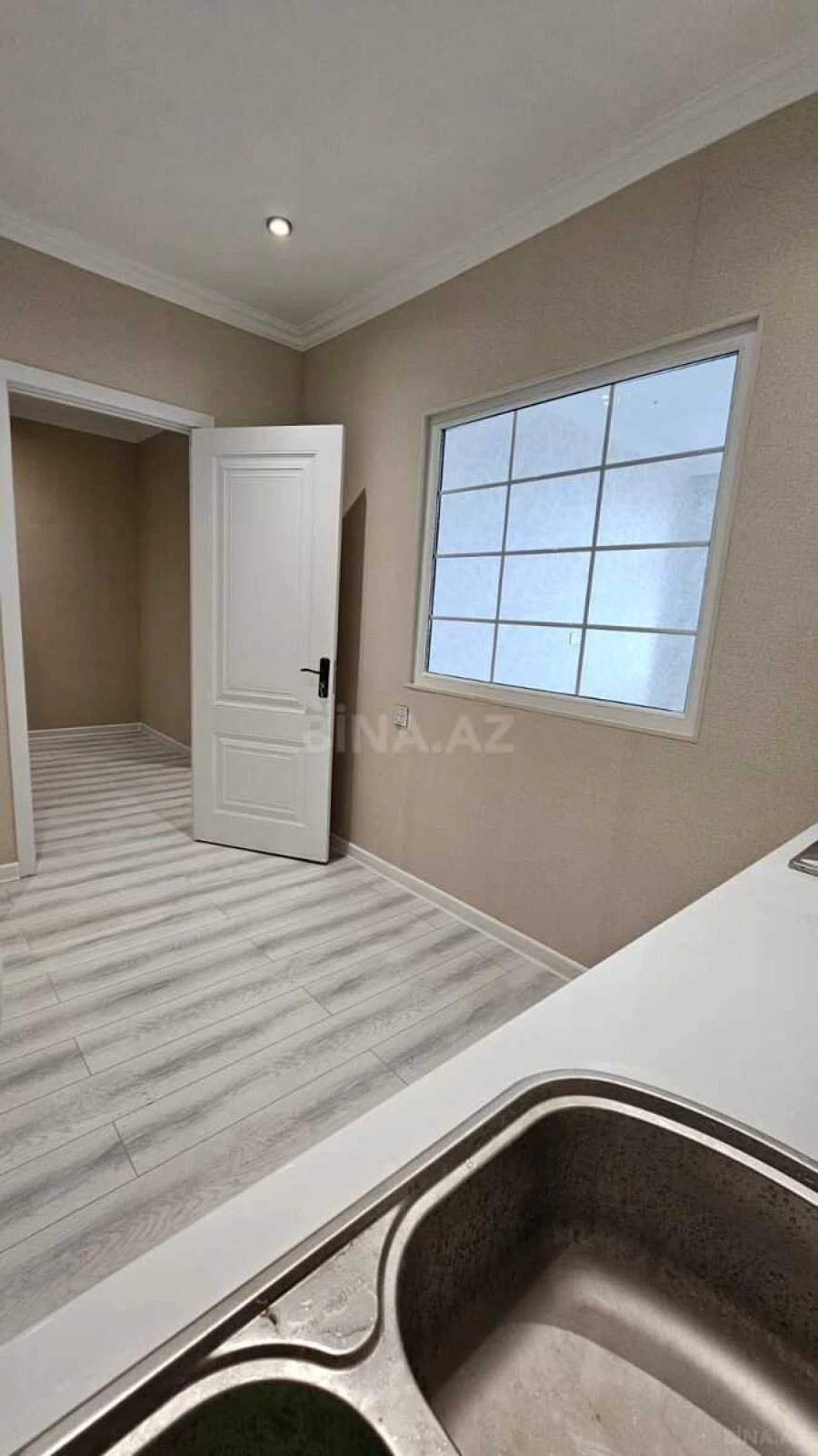 Satılır 2 otaqlı mənzil 65 m²