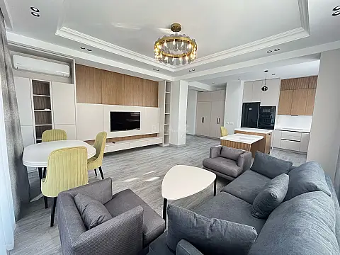 Kirayə verilir 2 otaqlı mənzil 120 m²