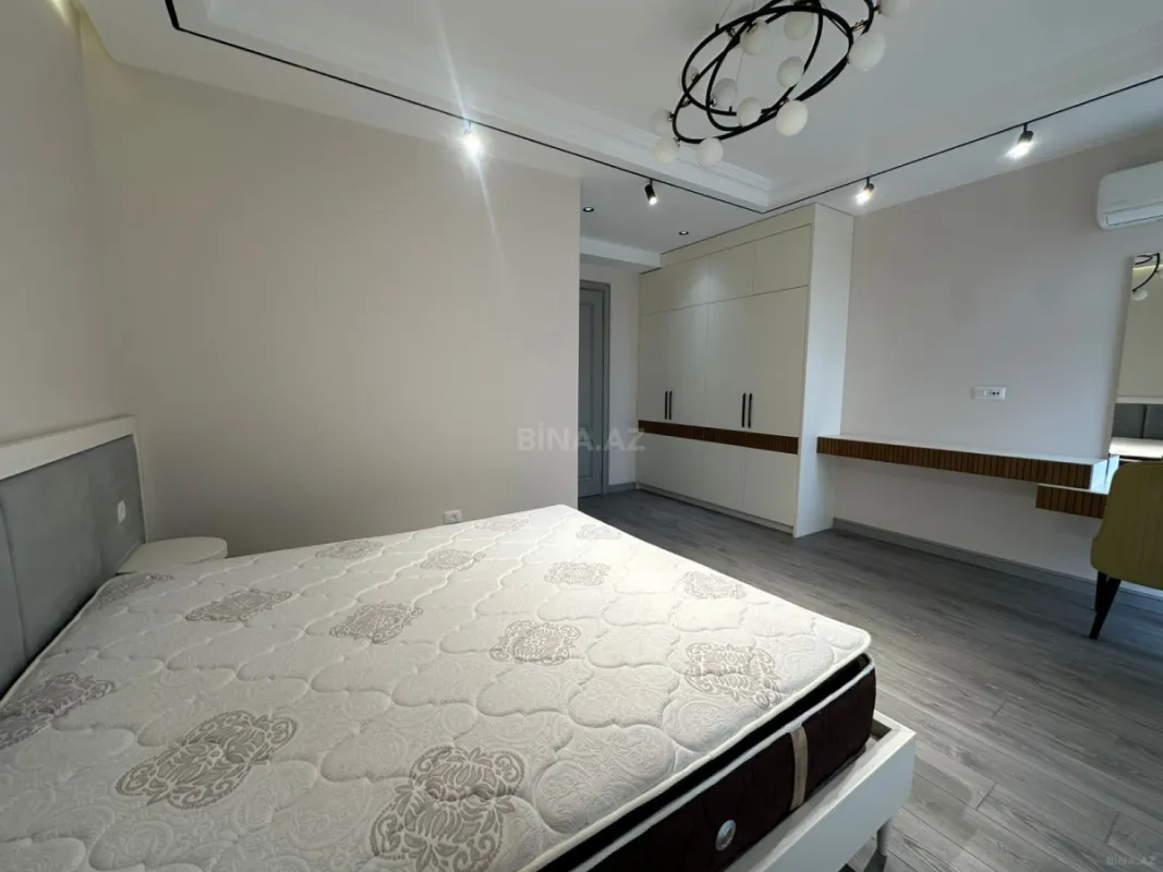 Kirayə verilir 2 otaqlı mənzil 120 m²