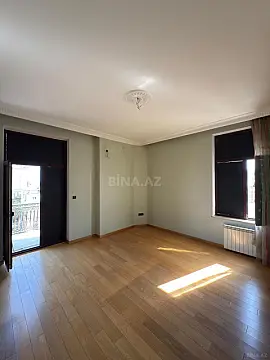 Satılır 3 otaqlı mənzil 138 m²