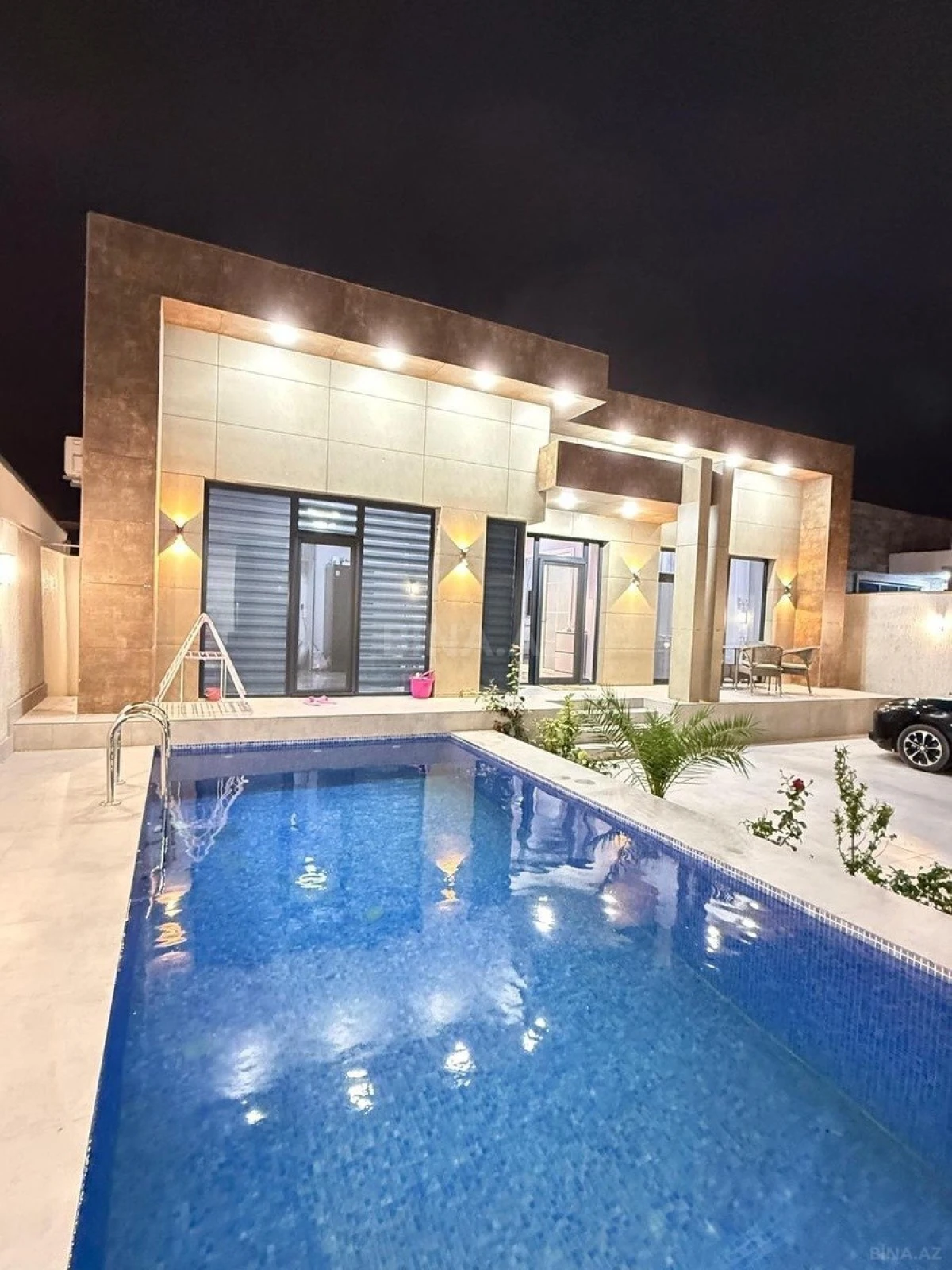 Kirayə verilir 4 otaqlı həyət evi 240 m²